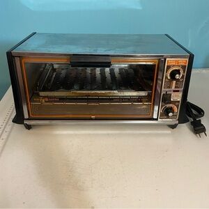 Vintage 70’s GE General Electric toast ‘n broil toaster  oven *WORKS*